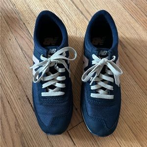 New Balance 620 Navy & Pink size 5.5